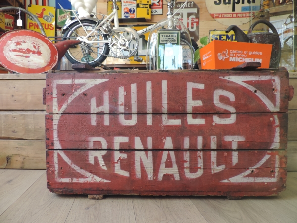 Caisse Huiles Renault- DSCN03-02-2023-1.JPG