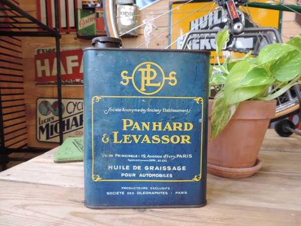 Bidon d'huile Panhard & Levassor- DSCN13-11-2022-1_07.JPG