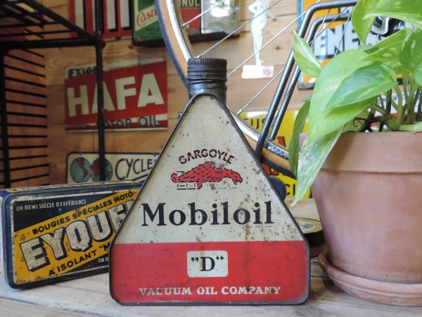 Bidon d'huile Mobiloil- DSCN373214-10-2022-1.JPG