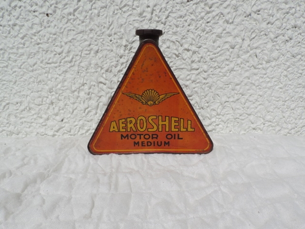 Bidon d’huile triangulaire Aeroshell