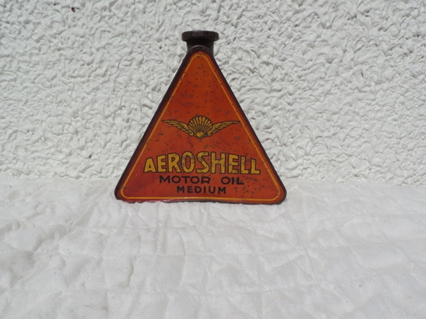 Bidon d’huile triangulaire Aeroshell- DSCN5861.jpg