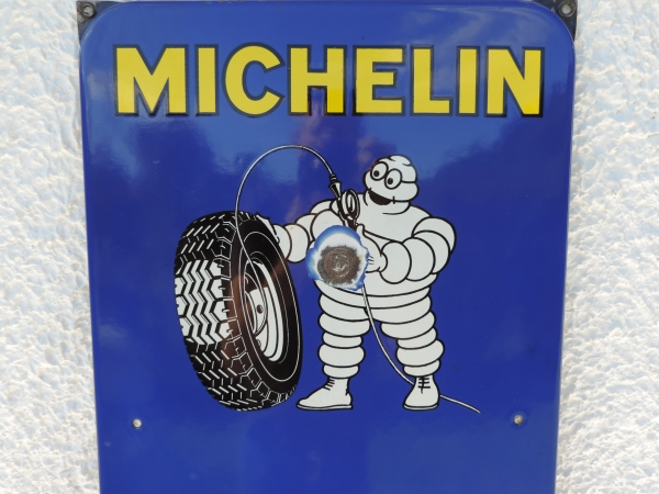 Plaque &eacute;maill&eacute;e Michelin- DSCN6952.JPG