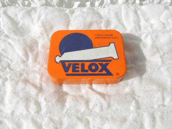 Boîte publicitaire Velox