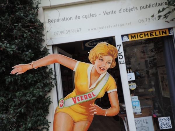 Pin-up Veedol- efghi04122025-01_03.JPG