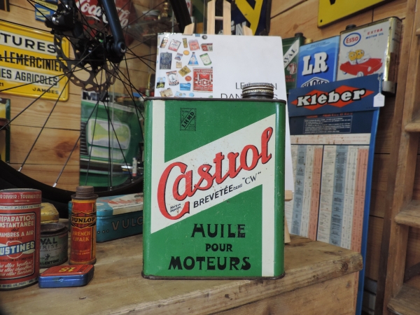 Bidon d'huile Castrol- efghi12022025-1_69.JPG