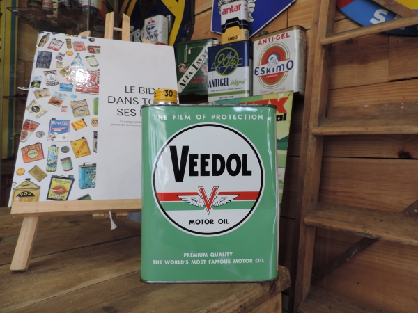 Bidon d'huile Veedol- efghi12032025-1_43.JPG