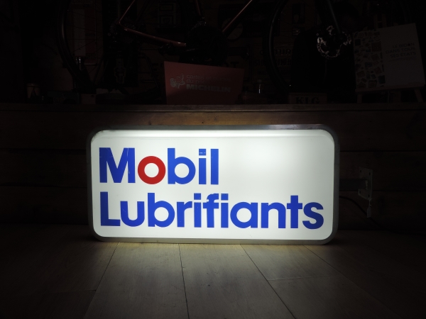 Enseigne lumineuse Mobil