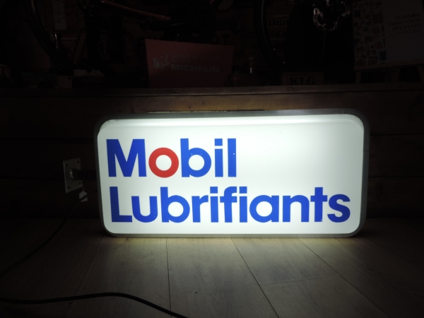 Enseigne lumineuse Mobil- efghi16112024-1_02.JPG