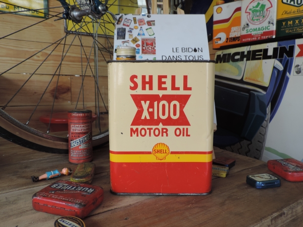 Bidon d'huile Shell- efghi17032024-1_15.JPG