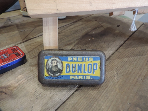 Bo&icirc;te Dunlop