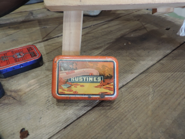 Bo&icirc;te Rustines