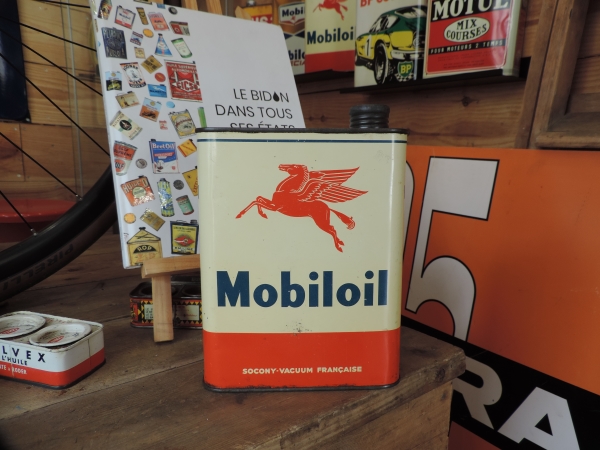 Bidon d'huile Mobiloil- efghi20112025-1_156.JPG