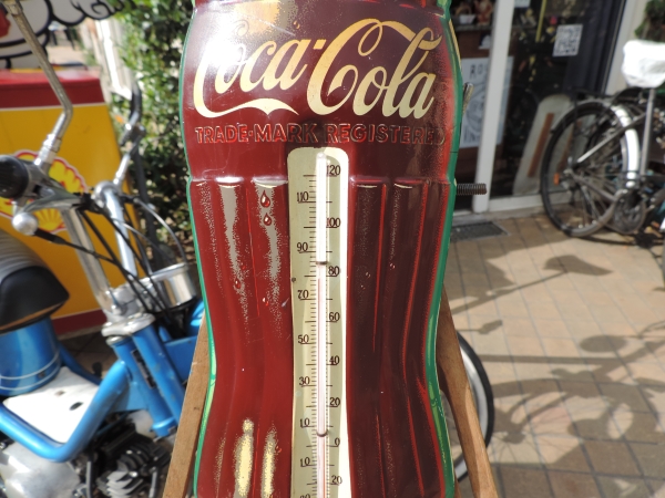 Thermom&egrave;tre Coca-Cola en t&ocirc;le- efghi26-08-2026-01_34.JPG
