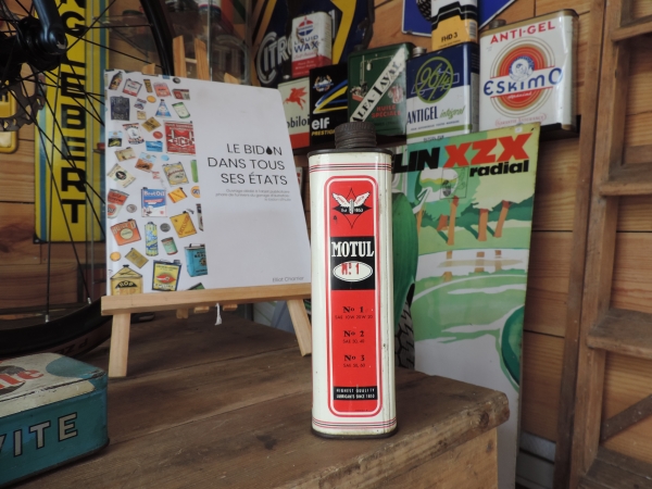 Bidon d'huile Motul- efghi26032025-1_20.JPG